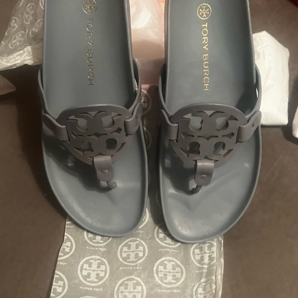 Miller Clouds size 8.5 Never Worn